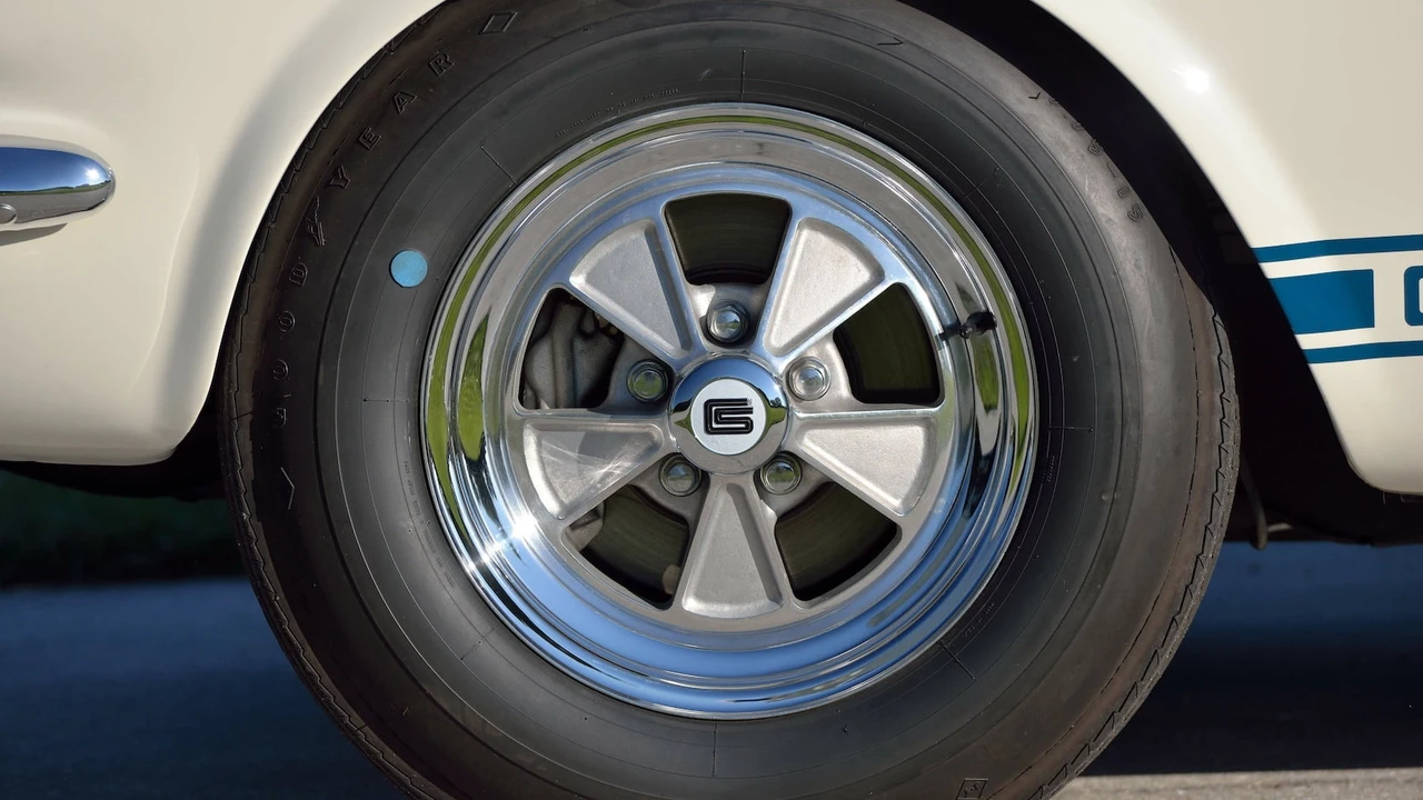 1966 Shelby GT350 - Image 15 of 31