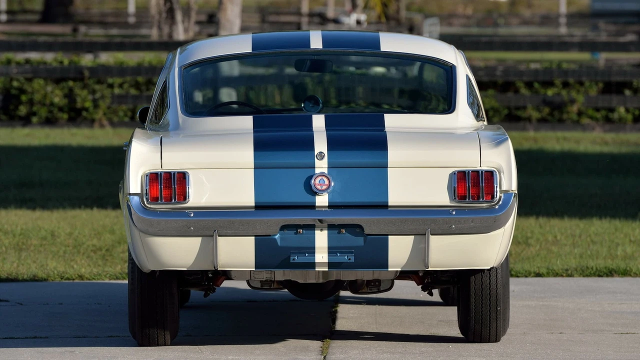 1966 Shelby GT350 - Image 27 of 31