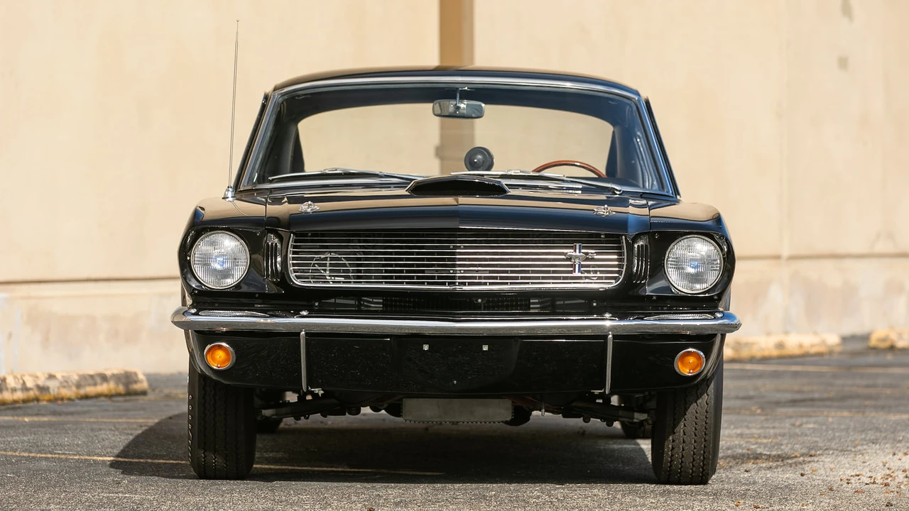 1966 Shelby GT350 - Image 15 of 29