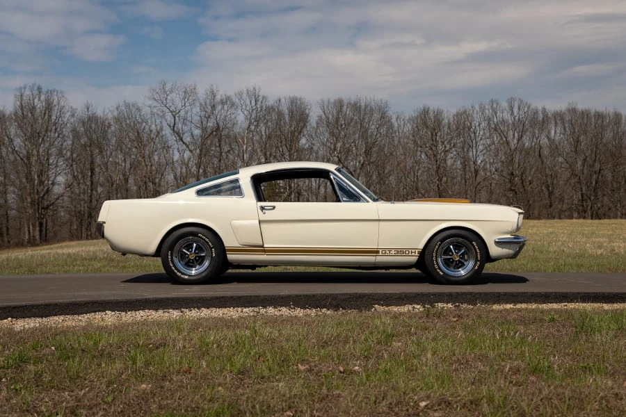 1966 Shelby GT350 - Image 2 of 31