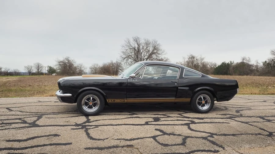 1966 Shelby GT350 - Image 2 of 31