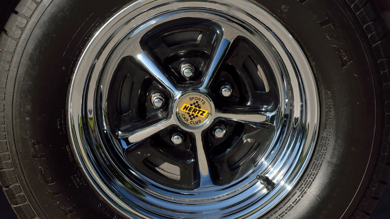 1966 Shelby GT350 - Image 15 of 31