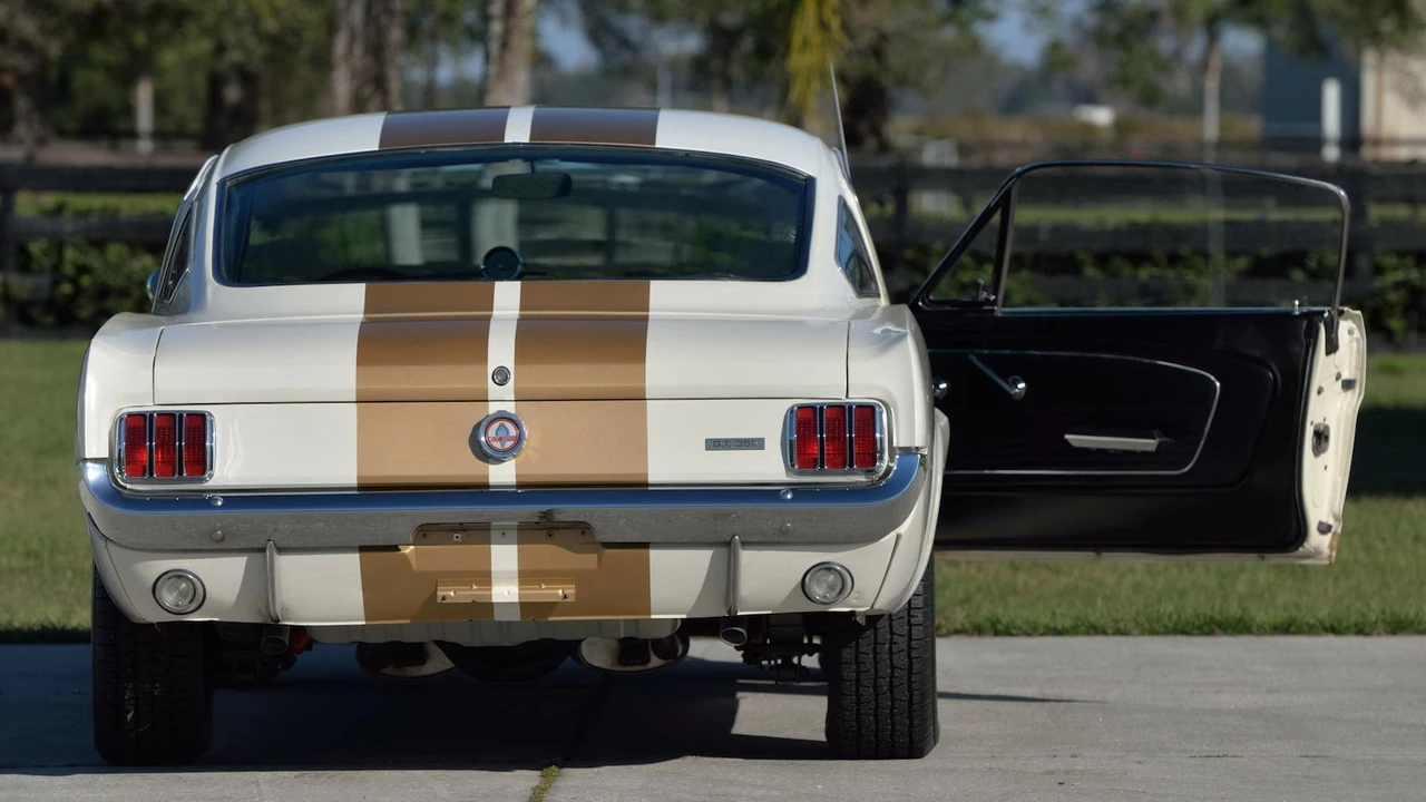 1966 Shelby GT350 - Image 20 of 31