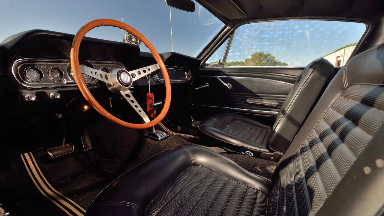 1966 Shelby GT350 - Image 22 of 31