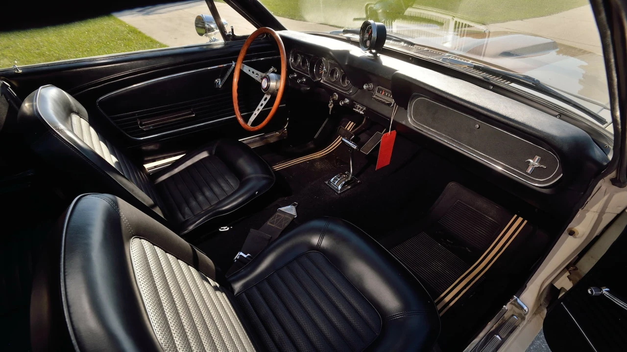 1966 Shelby GT350 - Image 26 of 31