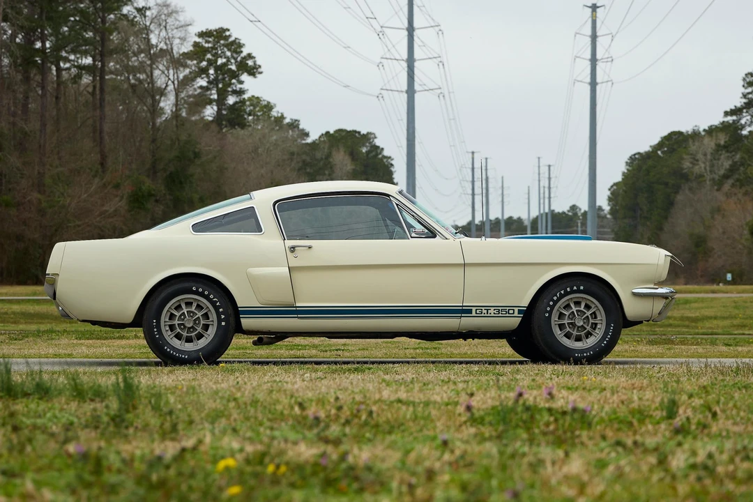 1966 Shelby GT350 - Image 11 of 31