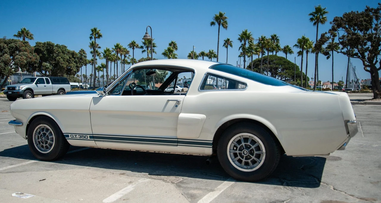 1966 Shelby GT350 - Image 17 of 31