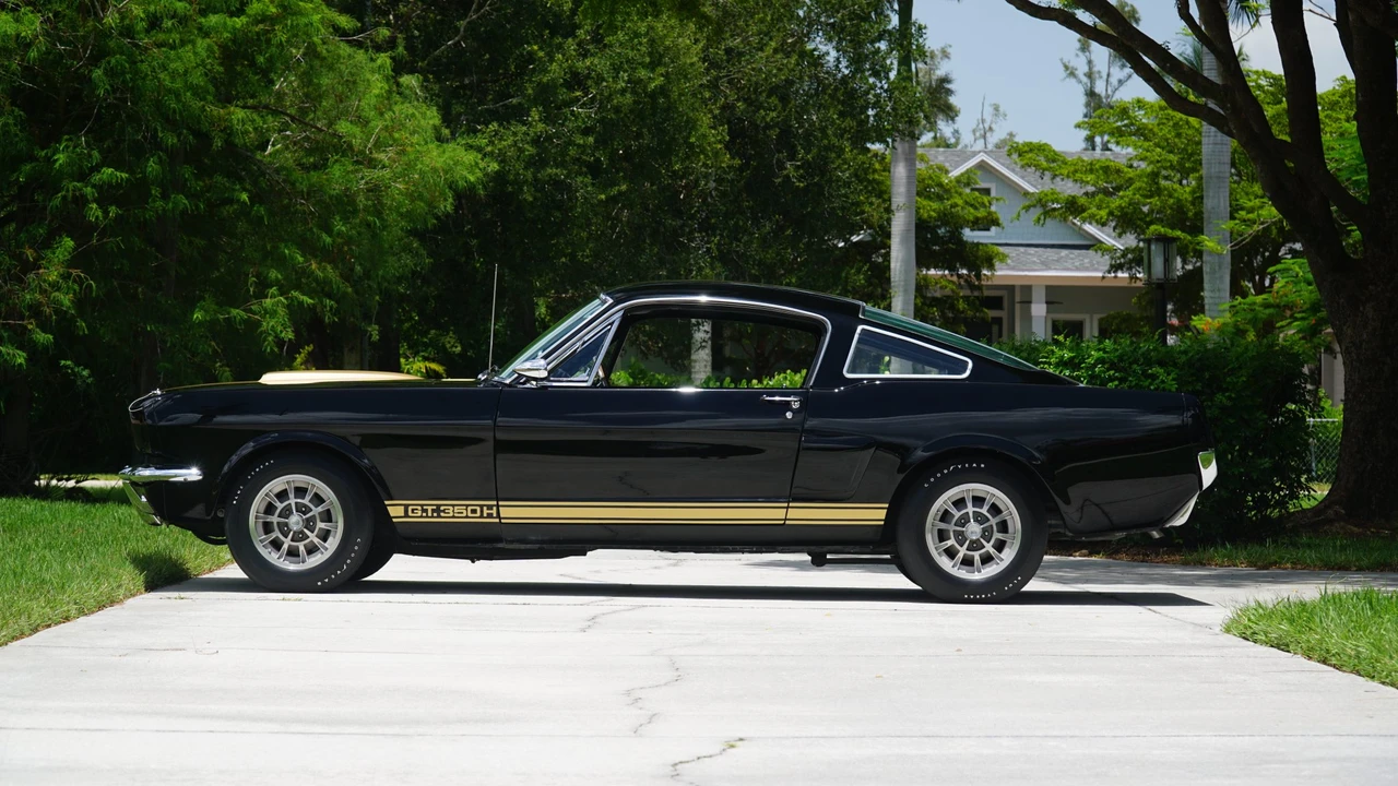 1966 Shelby GT350 - Image 10 of 31
