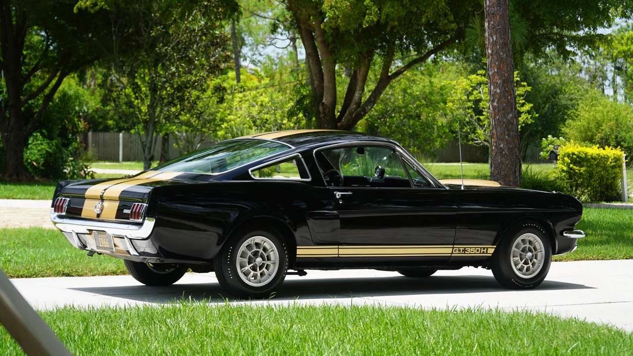 1966 Shelby GT350 - Image 27 of 31