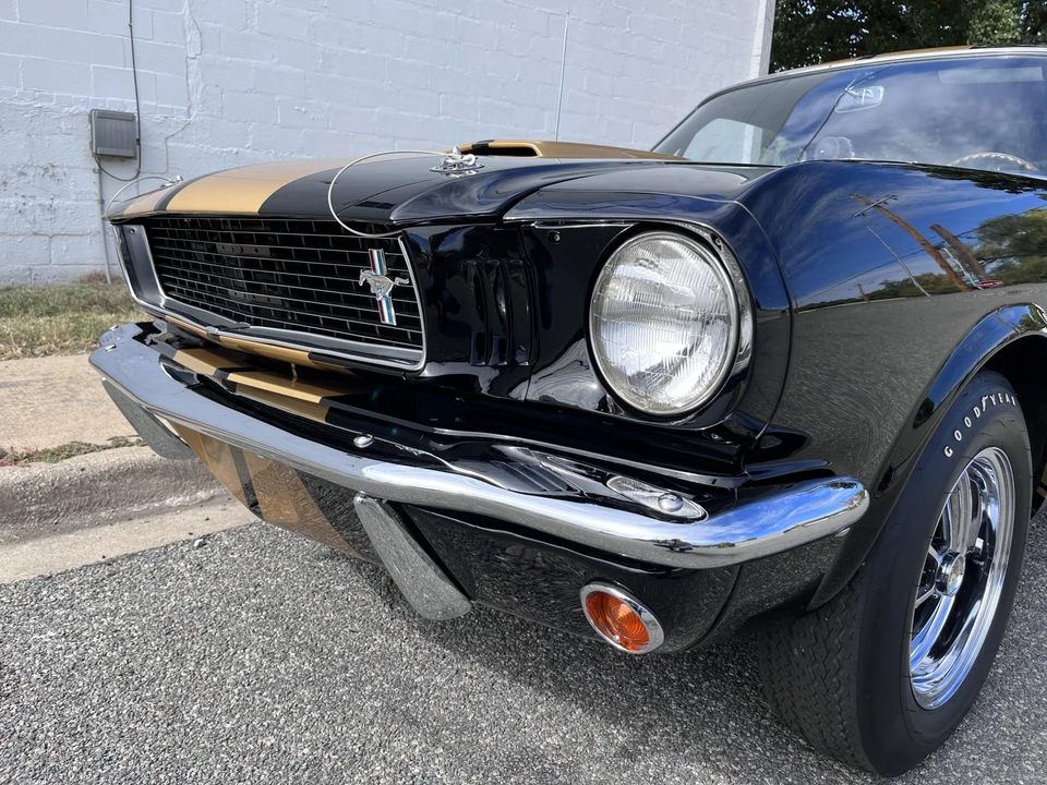1966 Shelby GT350 - Image 28 of 31