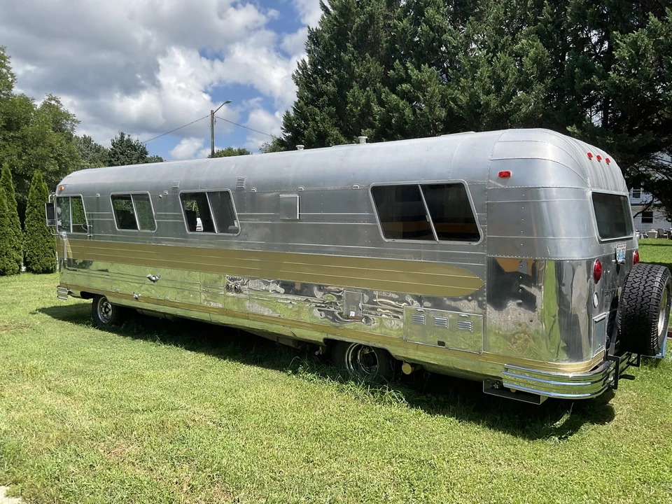 1966 Airstream - Image 12 of 31