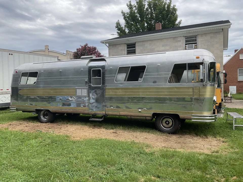 1966 Airstream - Image 7 of 31
