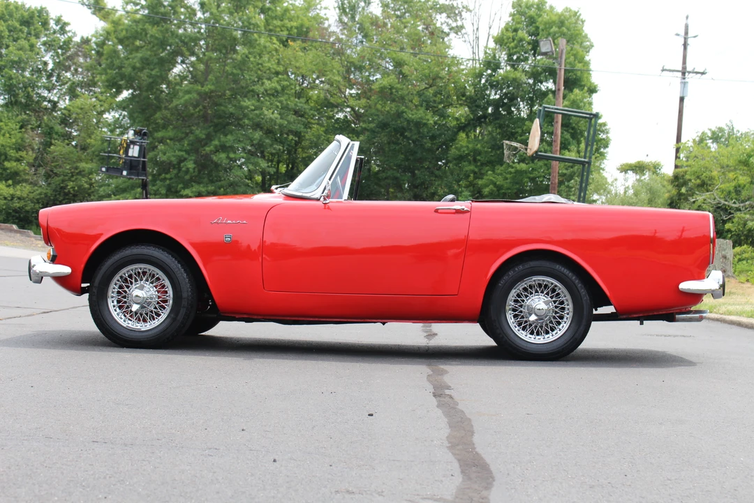 1966 Sunbeam Alpine Series V - Image 2 of 31