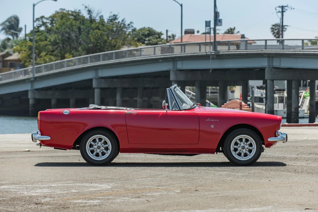 1966 Sunbeam Alpine Series V - Image 8 of 31