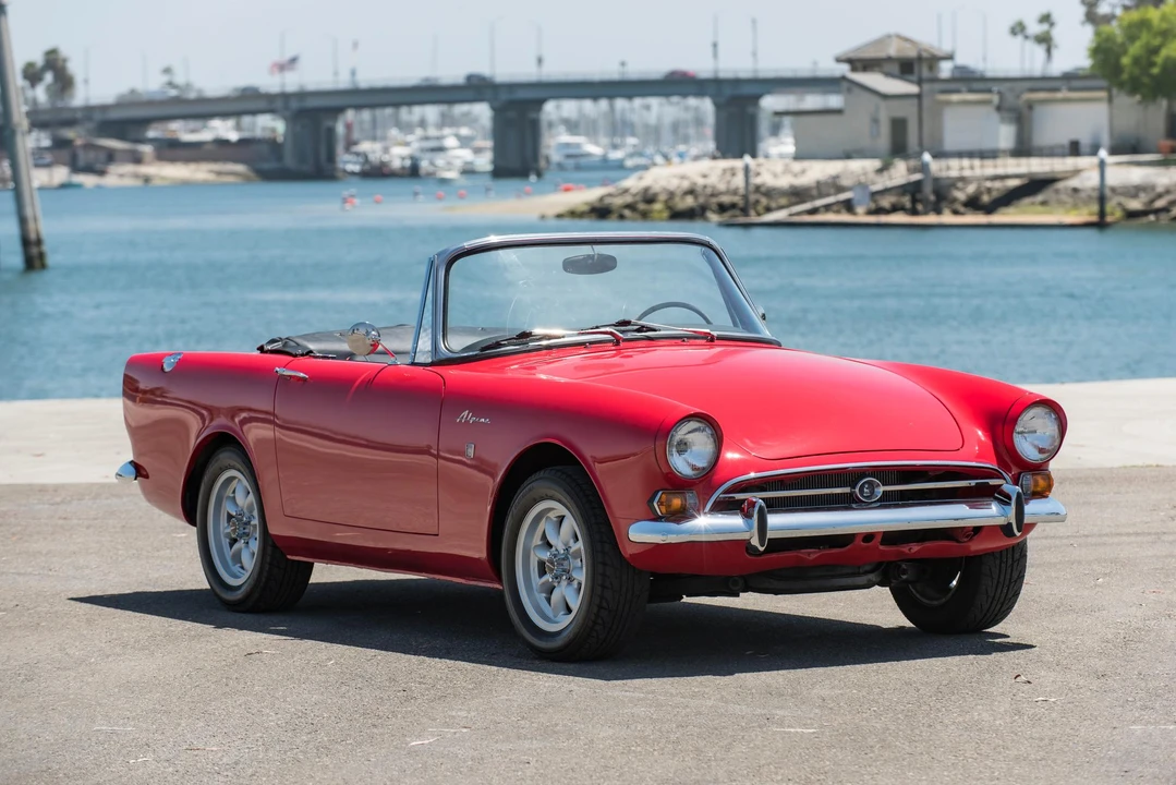 1966 Sunbeam Alpine Series V - Image 2 of 31