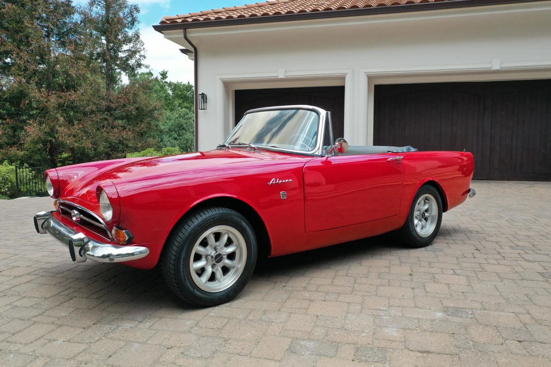 1966 Sunbeam Alpine Series V - Image 2 of 31