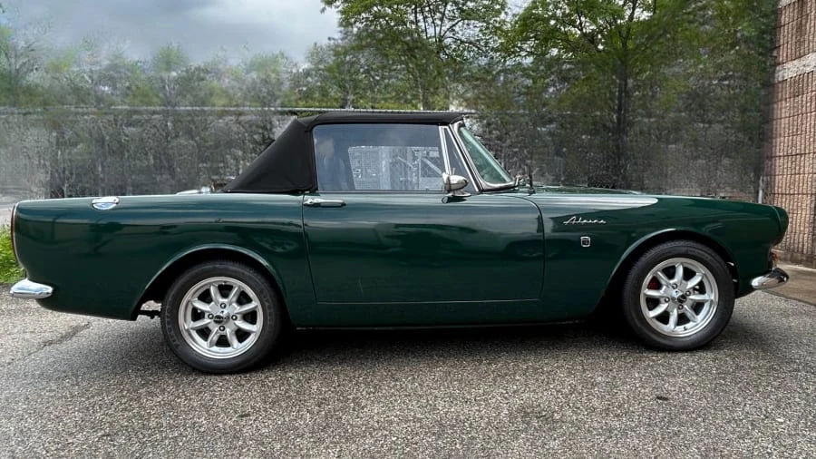 1966 Sunbeam Alpine Series V - Image 4 of 10