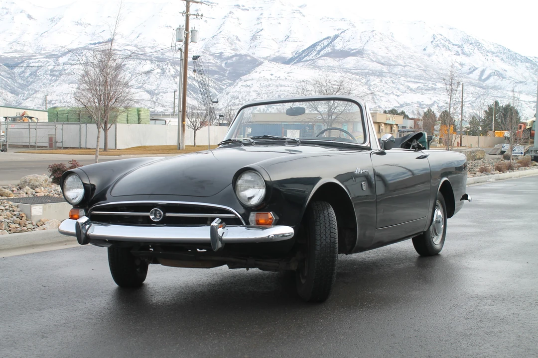 1966 Sunbeam Alpine Series V - Image 2 of 31