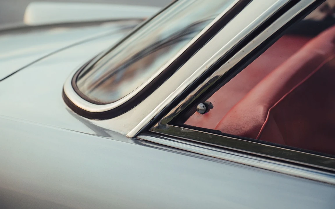 1966 Sunbeam Alpine - Image 31 of 31