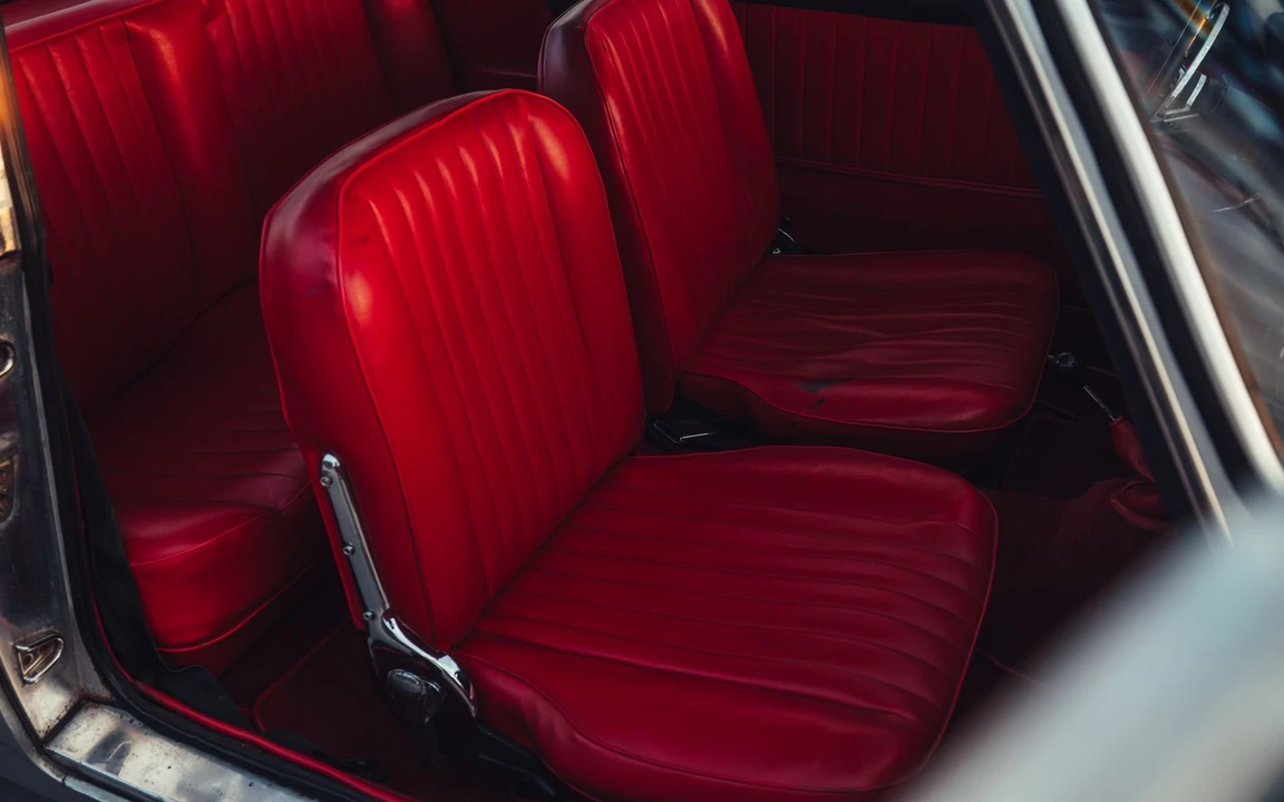 1966 Sunbeam Alpine - Image 9 of 31