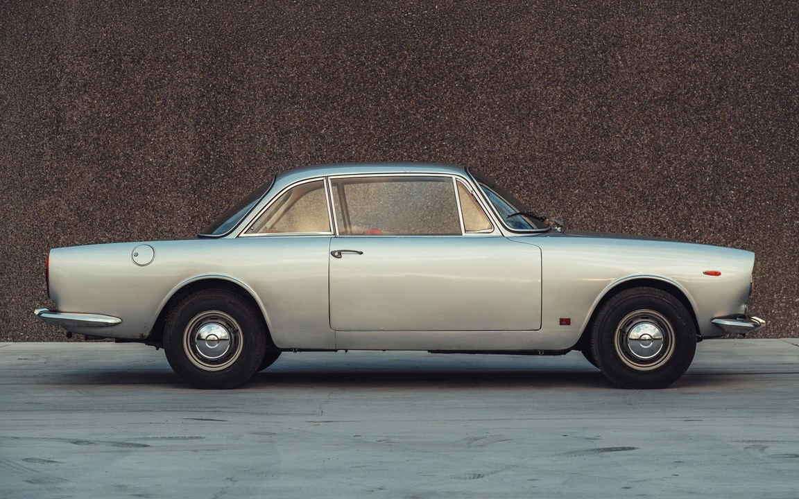 1966 Sunbeam Alpine - Image 4 of 31