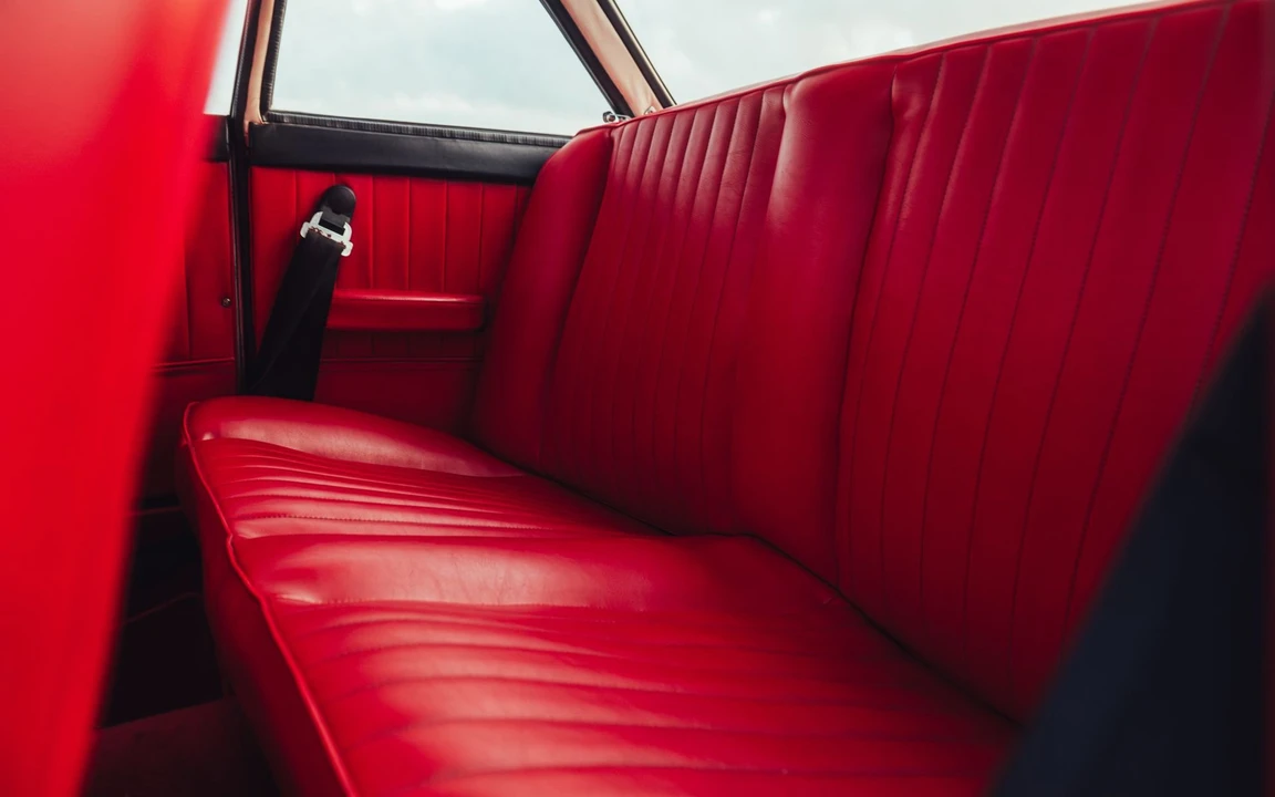 1966 Sunbeam Alpine - Image 7 of 31