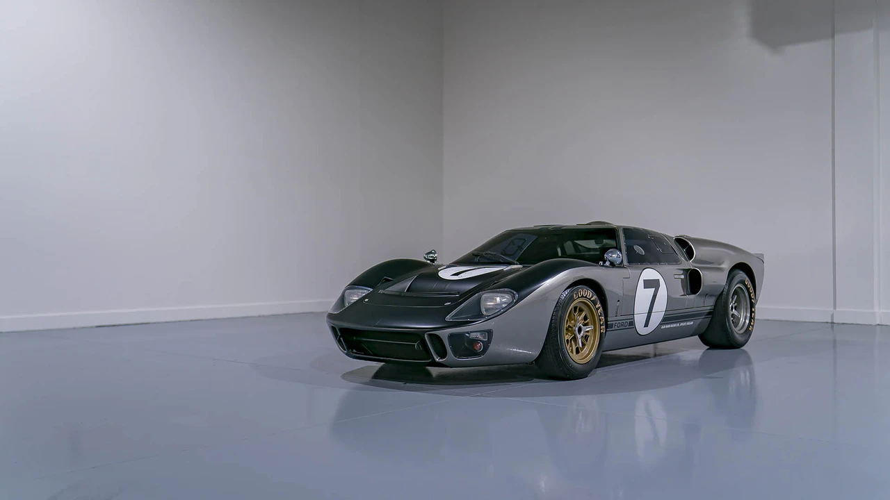 1966 Superformance - Image 2 of 31