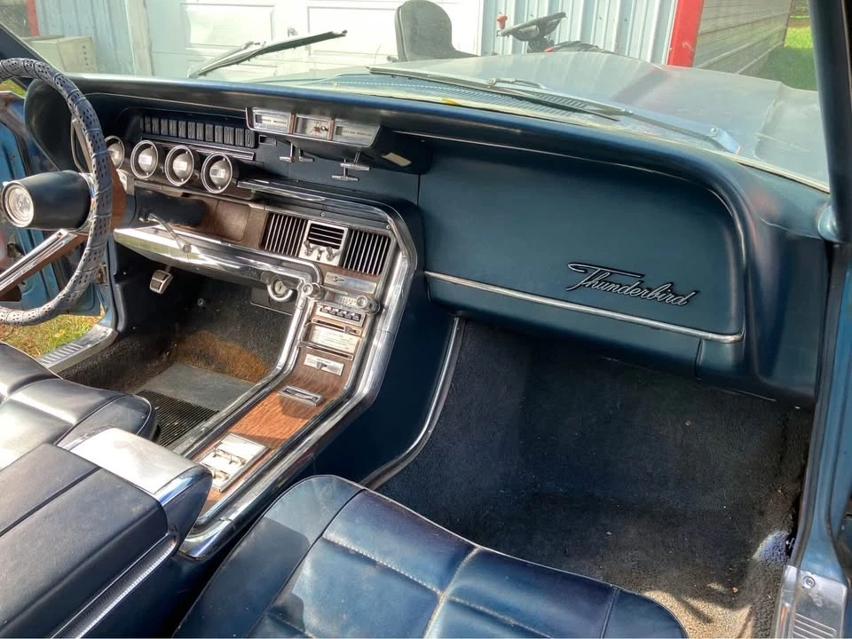 1966 Ford Thunderbird 4th Gen - Image 6 of 9