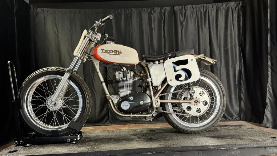 1966 Triumph - Image 2 of 17
