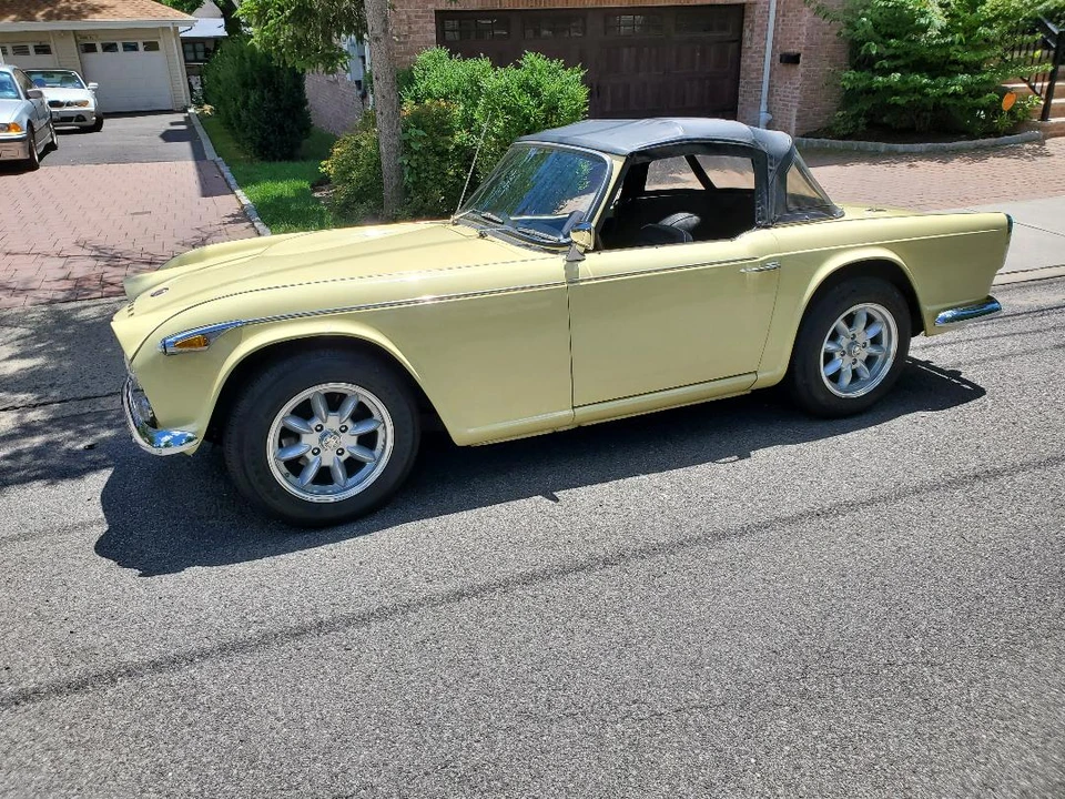 1966 Triumph TR4A - Image 6 of 31
