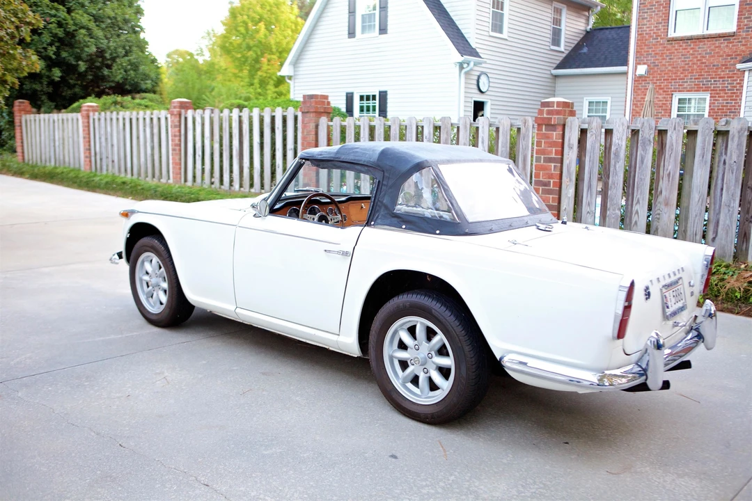1966 Triumph TR4A - Image 5 of 31