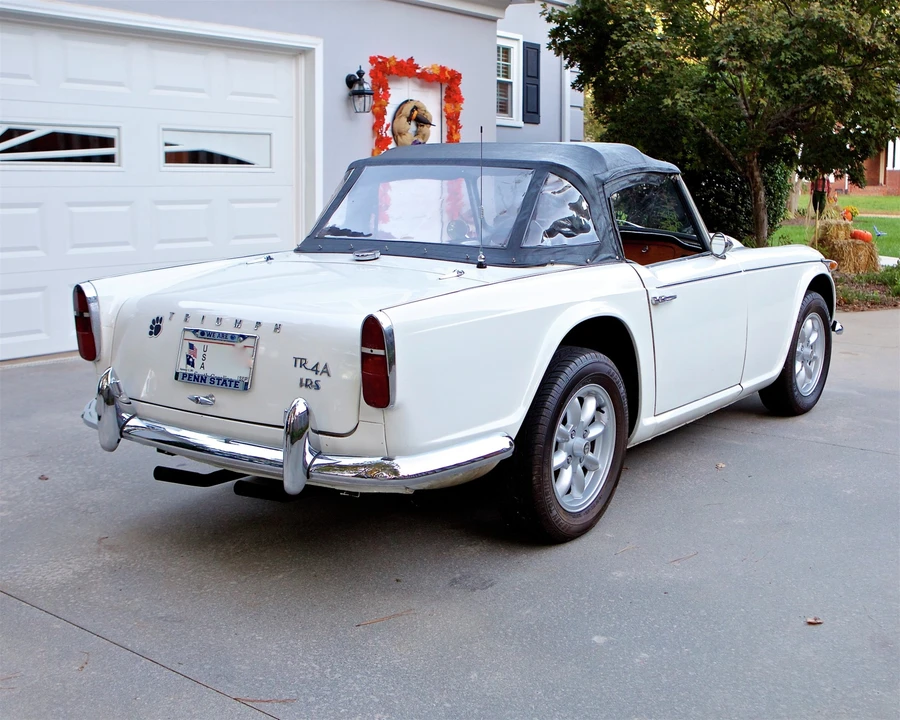 1966 Triumph TR4A - Image 9 of 31