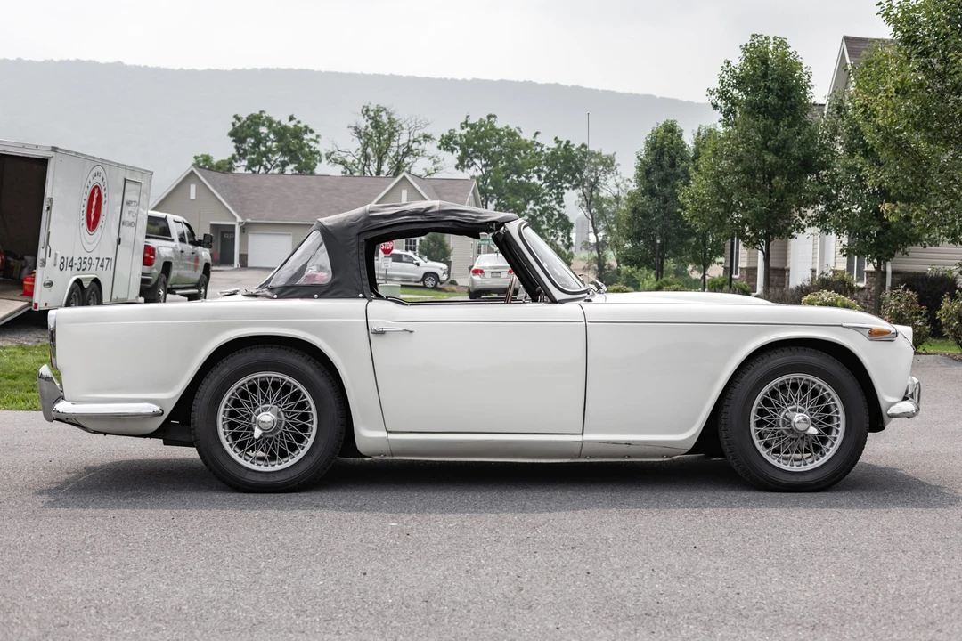 1966 Triumph TR4A - Image 5 of 31