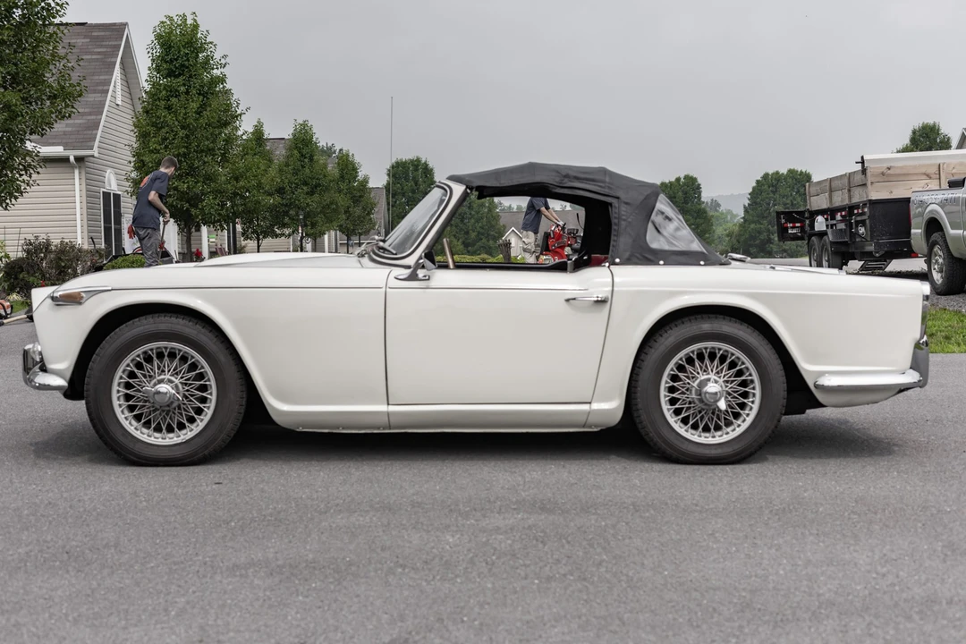 1966 Triumph TR4A - Image 9 of 31