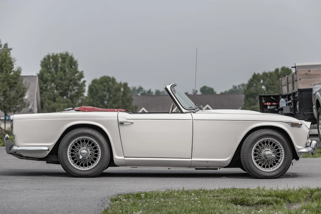 1966 Triumph TR4A - Image 12 of 31