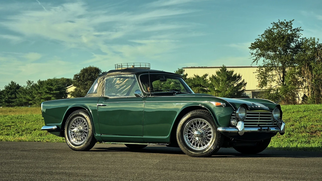 1966 Triumph TR4A - Image 5 of 31