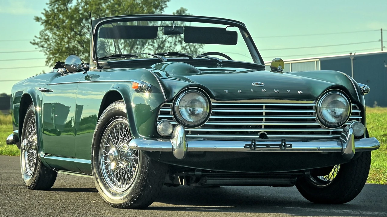 1966 Triumph TR4A - Image 8 of 31