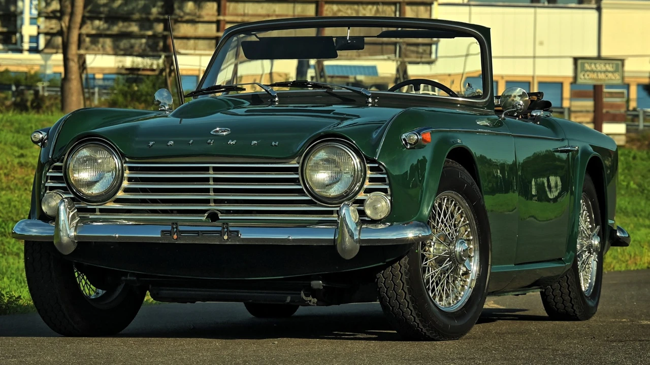 1966 Triumph TR4A - Image 10 of 31