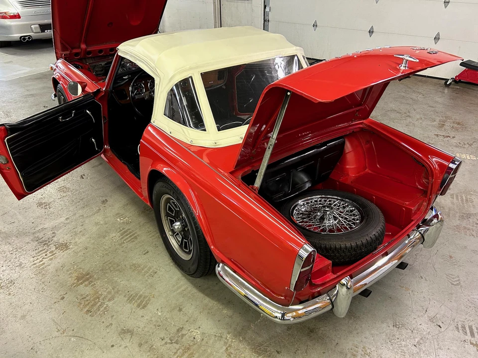 1966 Triumph TR4A - Image 25 of 31