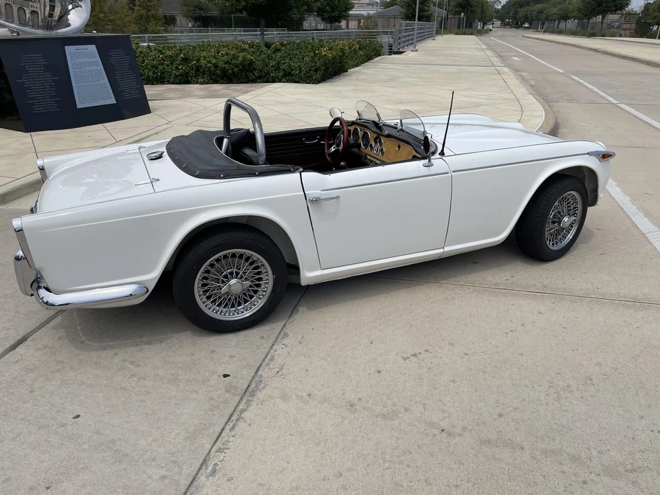 1966 Triumph TR4A - Image 8 of 31