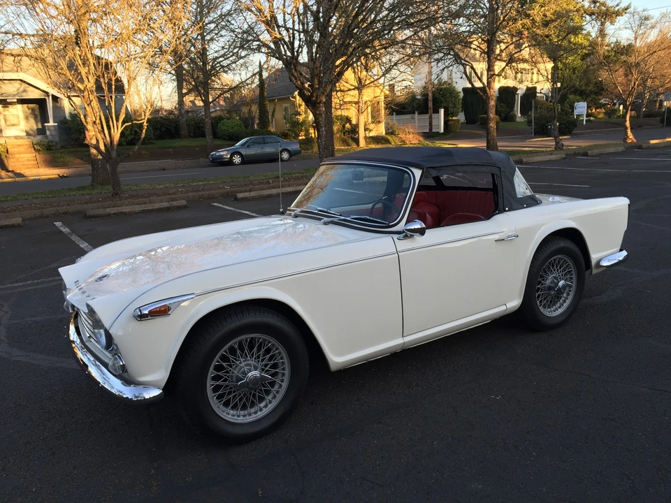 1966 Triumph TR4A - Image 4 of 31