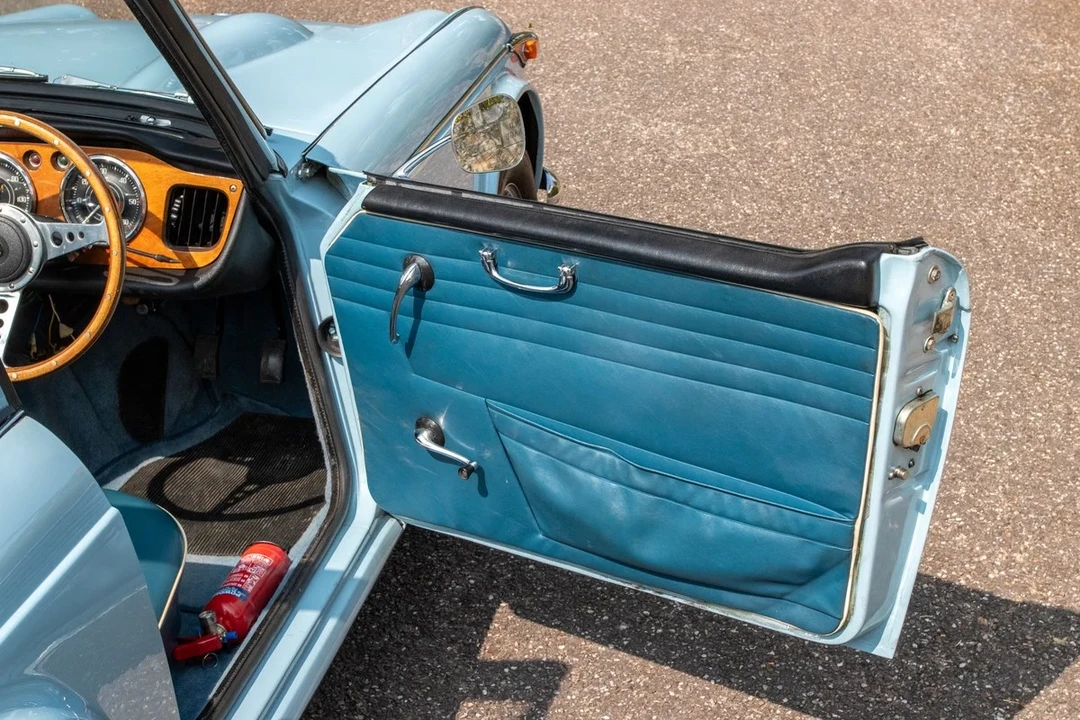 1966 Triumph TR4A - Image 19 of 30