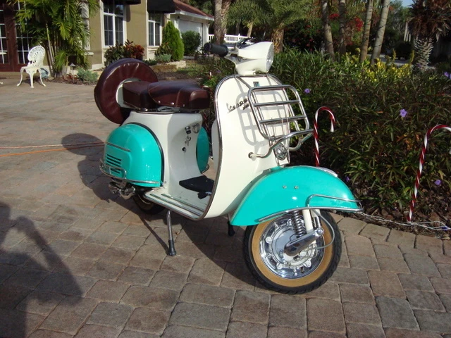 1966 Vespa Super & Primavera & P - Image 2 of 3
