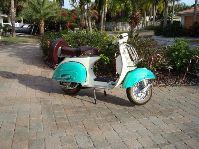 1966 Vespa Super & Primavera & P - Image 3 of 3