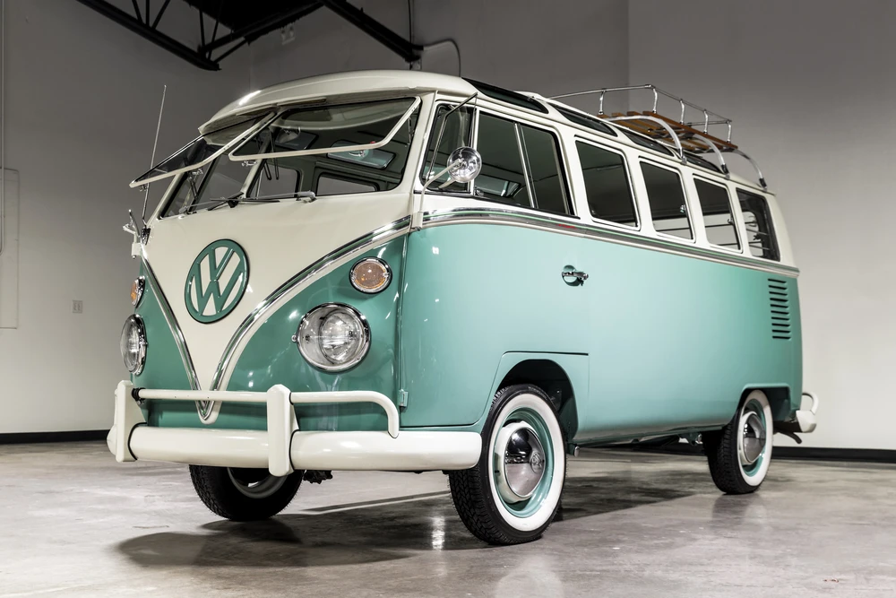 1966 Volkswagen Split-Window Bus - Image 2 of 5