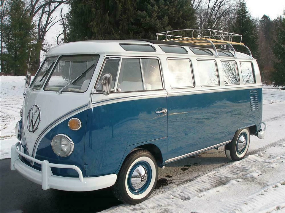 1966 Volkswagen Split-Window Bus - Image 2 of 3