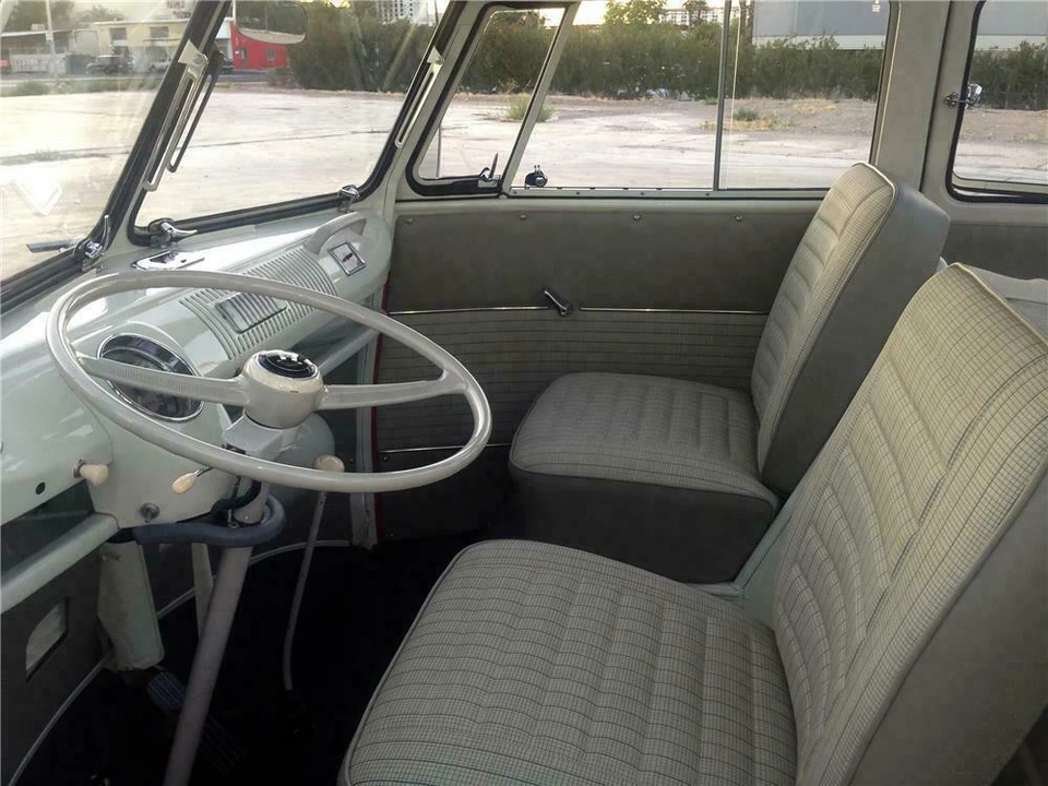 1966 Volkswagen Split-Window Bus - Image 4 of 5