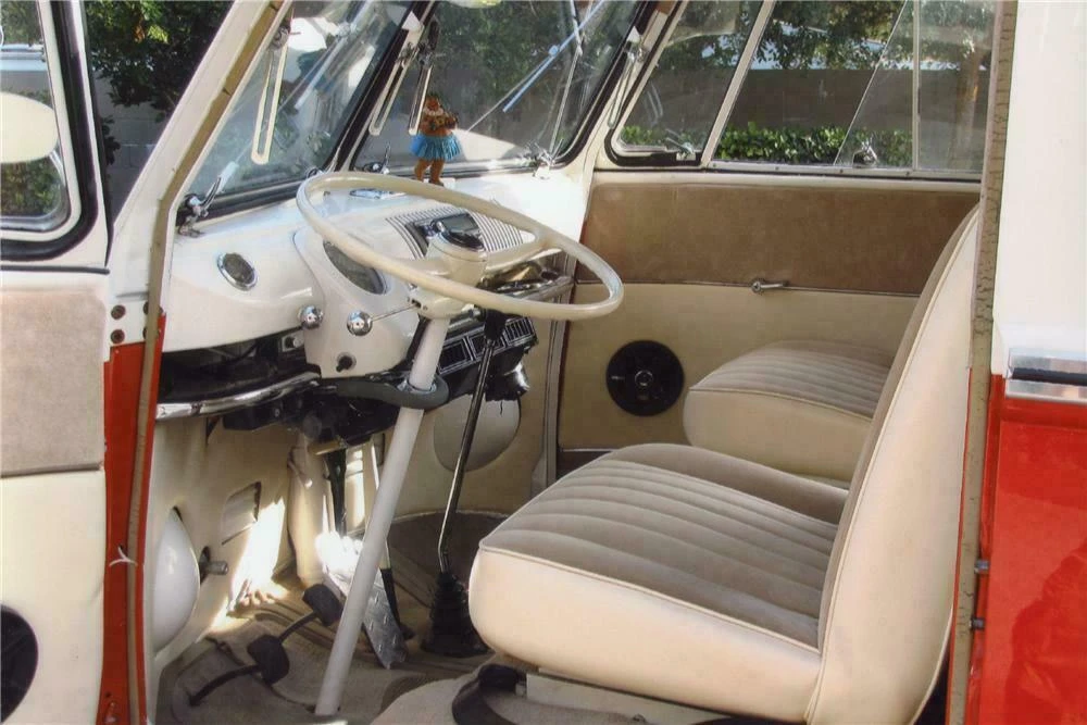 1966 Volkswagen Split-Window Bus - Image 4 of 4