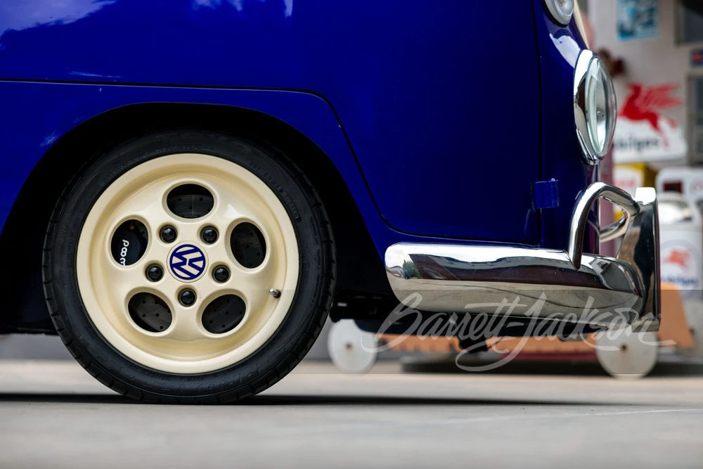1966 Volkswagen Split-Window Bus - Image 21 of 22