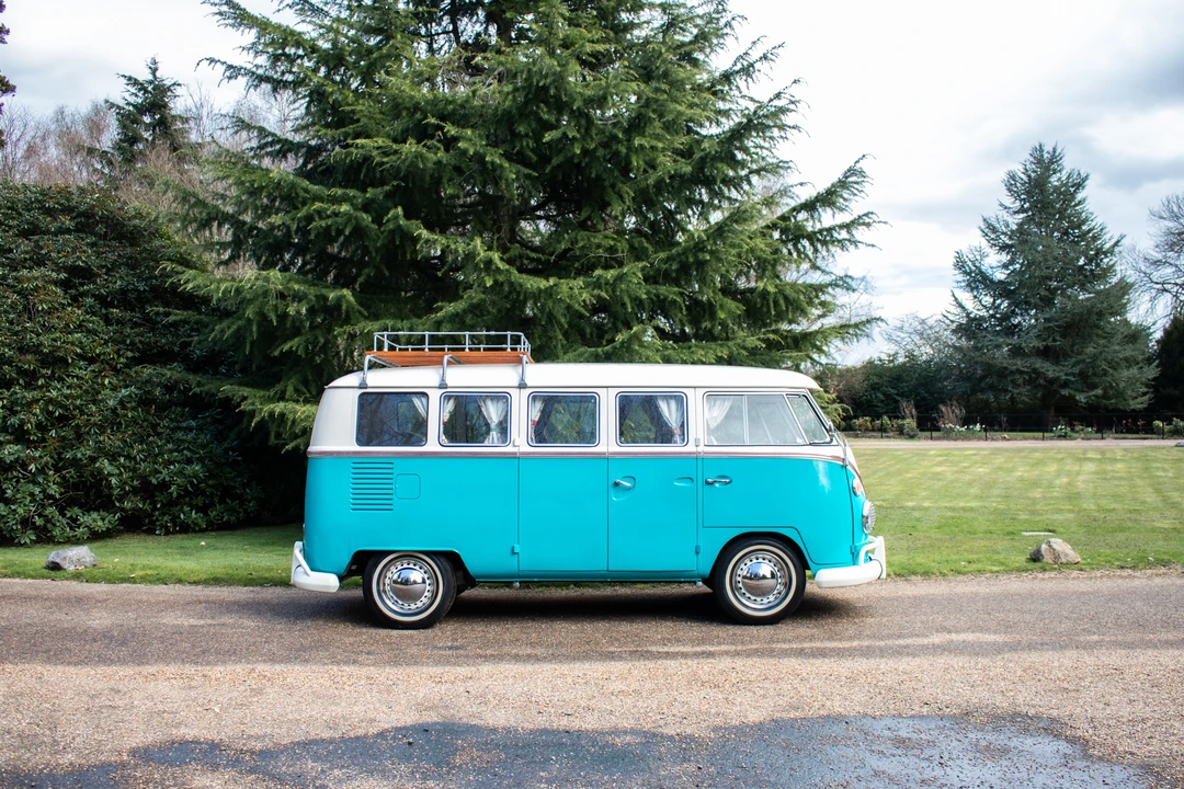 1966 Volkswagen Split-Window Camper - Image 9 of 31